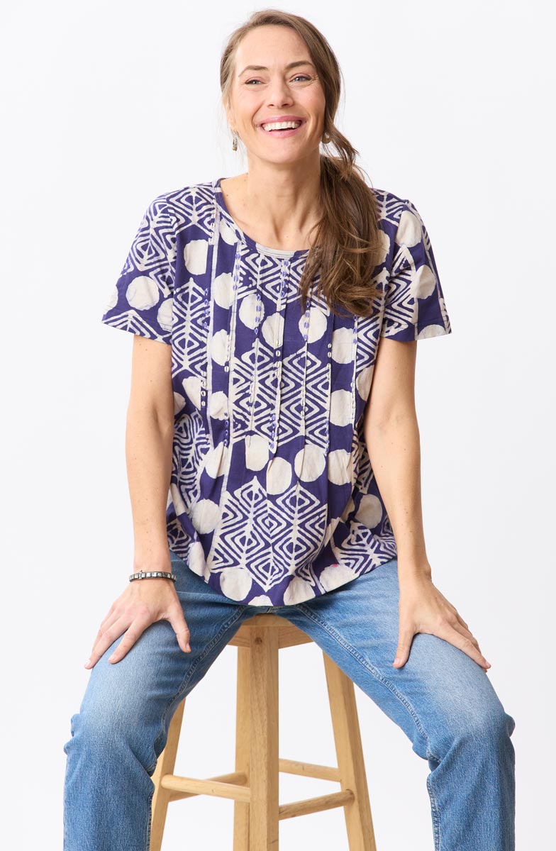 Naina Cotton Jersey Batik Print Tee - Aubergine