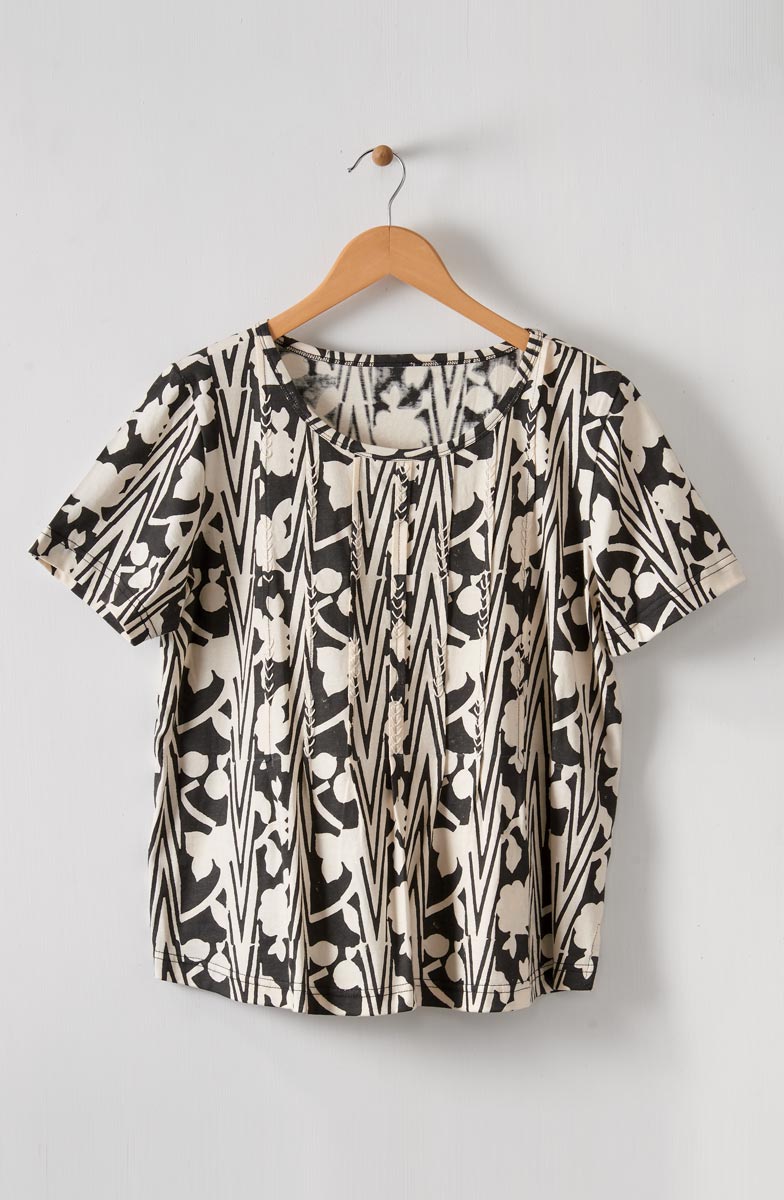 Naina Cotton Jersey Batik Print Tee - Black/Soft white