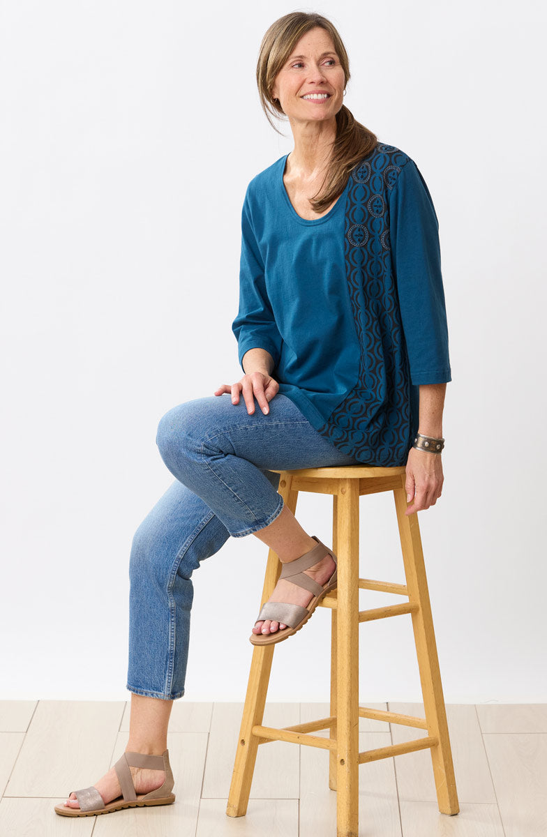 Punita U-Neck 3/4-Sleeve Tee