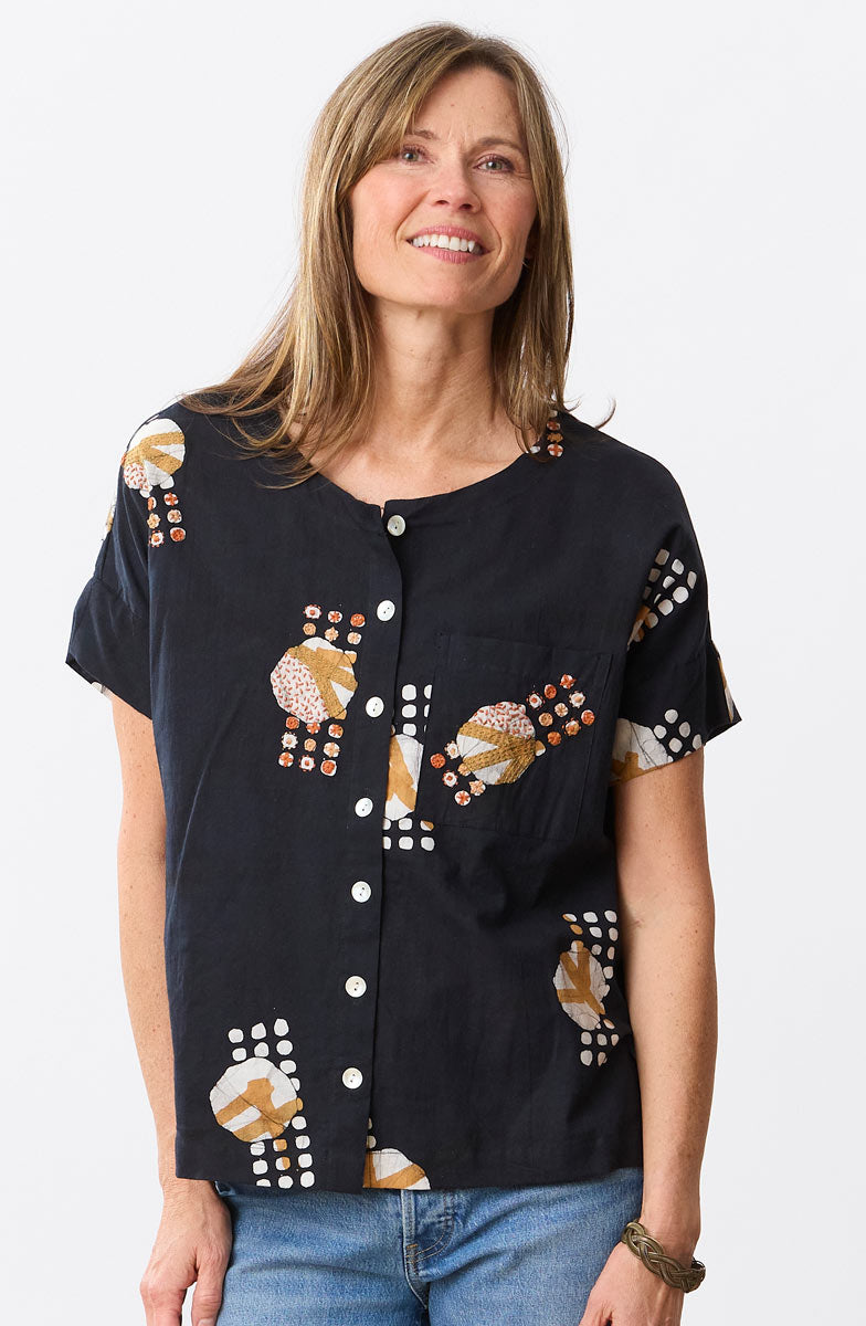 Gopa Round-Neck Button Top - Black/Soft white