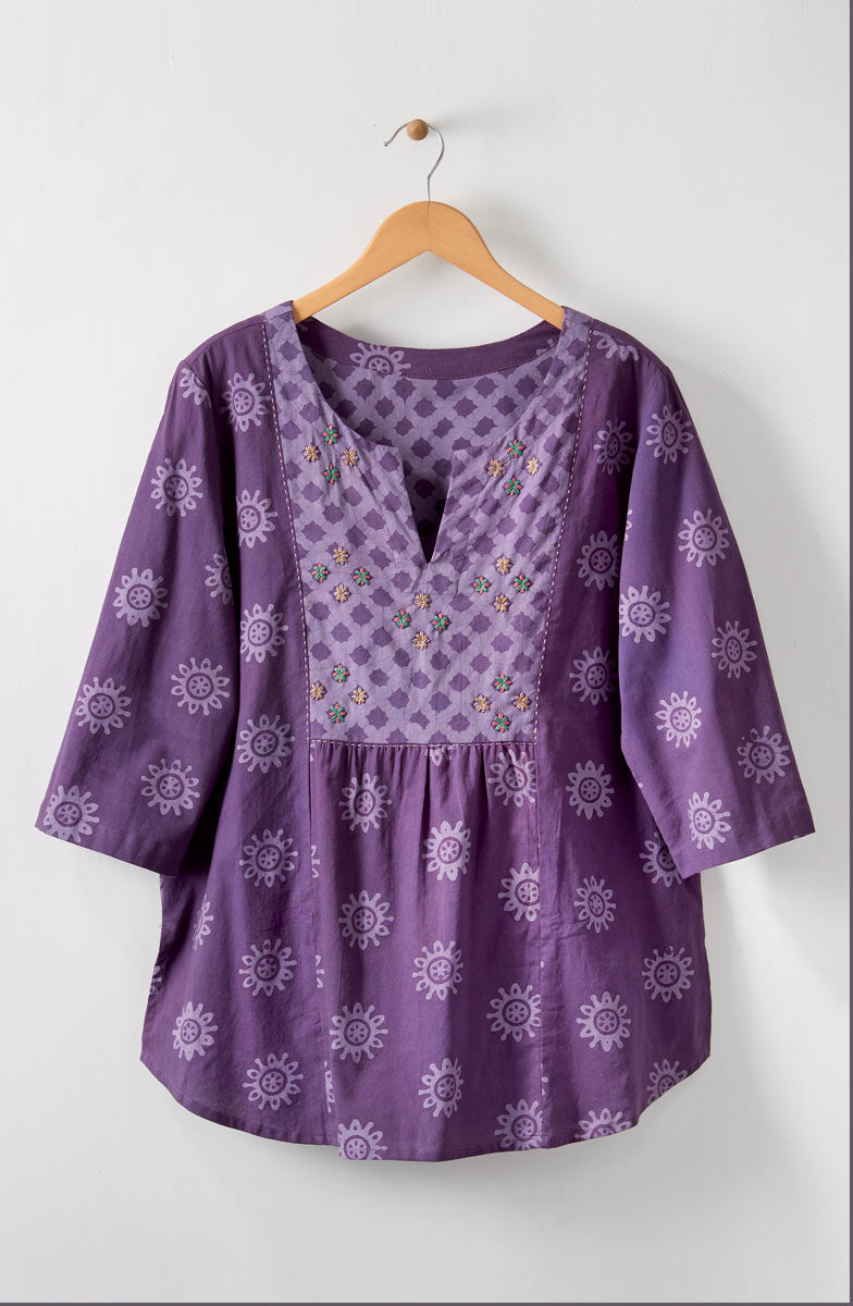 Sanoshi Notch-Neck Yoke Top - Heirloom purple/Multi