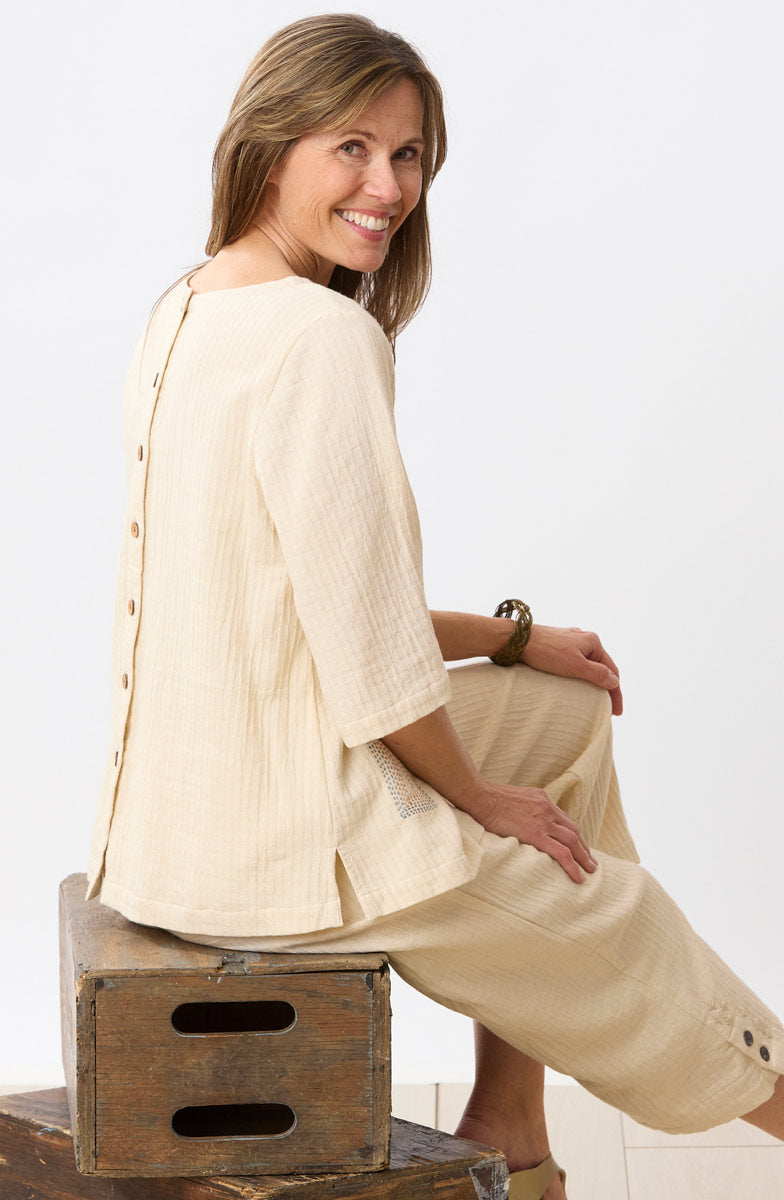 Sohan Dobby Gauze Back-Button Top