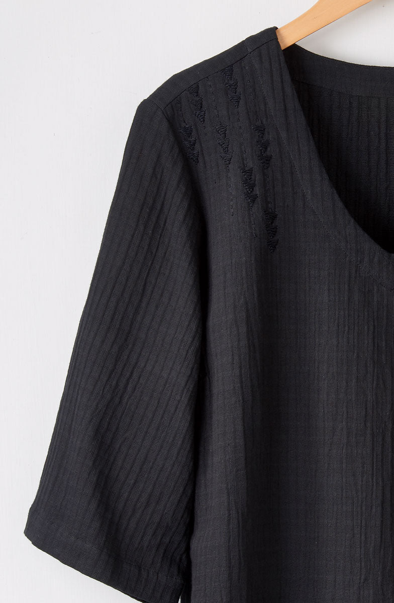 Kochi Dobby Gauze V-Neck Top